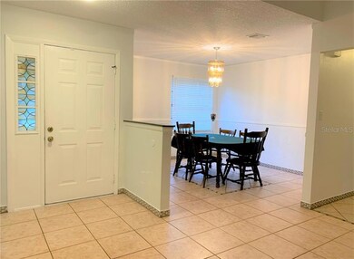 Foyer / Dining Room