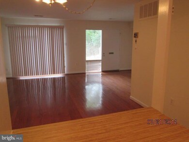 2605 Wagon Dr unit 358, Alexandria, VA 22303 - photo 4