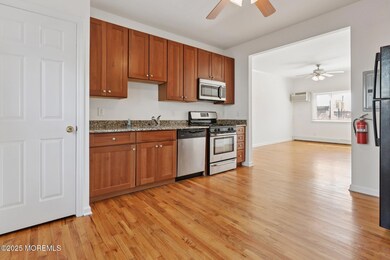 501 Main St unit 30, Avon By the Sea, NJ 07717 - photo 4