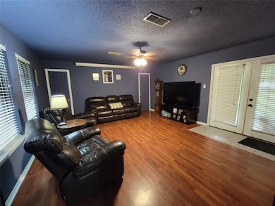 1003 Shady Grove Dr, Granbury, TX 76049 - photo 3