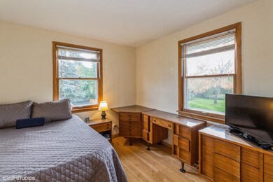 2211 Birch Ln, Rolling Meadows, IL 60008 - photo 4