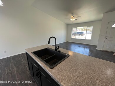 349 Valle Bonita Dr, Farmington, NM 87401 - photo 3