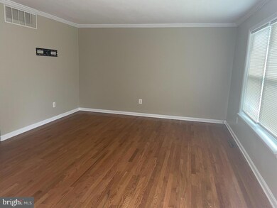 539 Jamestown Ct, Edgewood, MD 21040 - photo 2