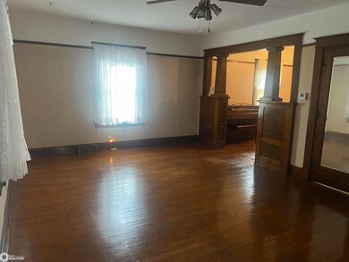 409 8th St S, Humboldt, IA 50548 - photo 5