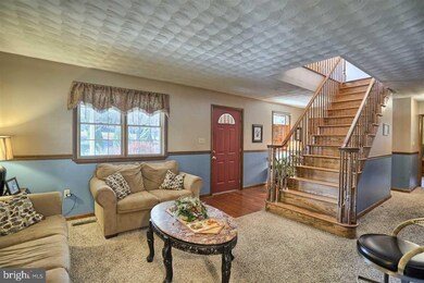 7625 Spring Rd, Shermans Dale, PA 17090 - photo 5