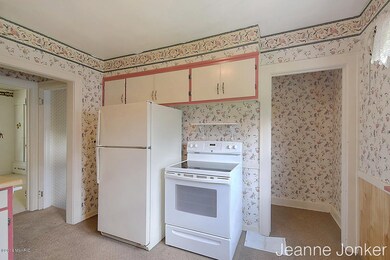 943 Aberdeen St NE, Grand Rapids, MI 49505 - photo 6