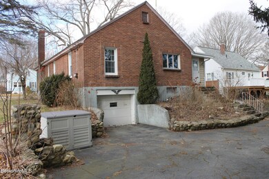 126 Connecticut Ave, Pittsfield, MA 01201 - photo 5