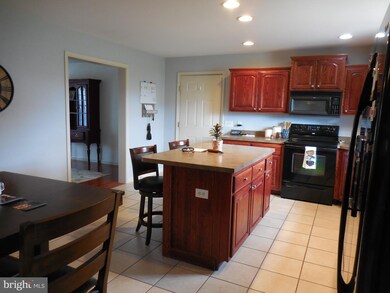 1440 Hunters Chase, Chambersburg, PA 17202 - photo 5