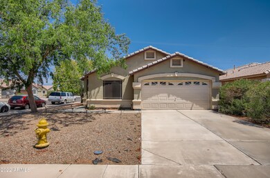 02 Exterior Front