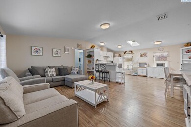 2105 N Steptoe St unit 119, Kennewick, WA 99336 - photo 4