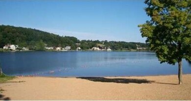 81 High St unit 13, Amesbury, MA 01913 - photo 6