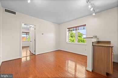 3534 10th St NW unit 450, Washington, DC 20010 - photo 2