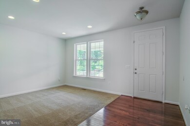 3804 Grafton Ct, Triangle, VA 22172 - photo 6