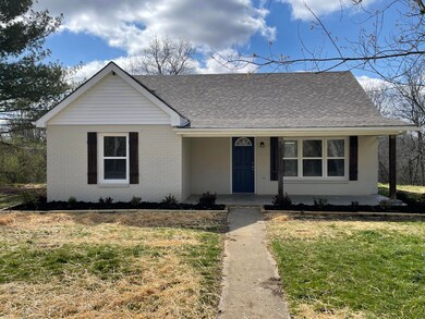 1447 Baxter Ridge Rd, Lawrenceburg, KY 40342 - photo 2