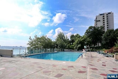 Horizon House unit 2002, Fort Lee, NJ 07024 - photo 3