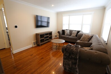 1541 Bristol Ave, Westchester, IL 60154 - photo 4