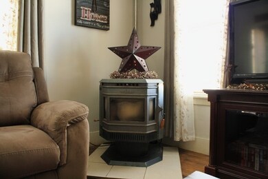 21 State St, Monson, MA 01057 - photo 4