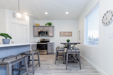 570 N Bourdons River St unit 53, Garden City, UT 84028 - photo 6