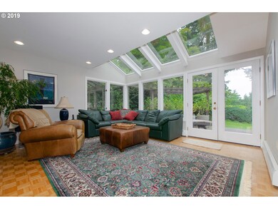 2151 Crest Dr, Lake Oswego, OR 97034 - photo 7