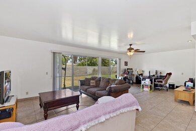 006_Living Room
