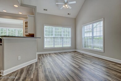 202 Azalea Dr Hampstead NC-large-006-003