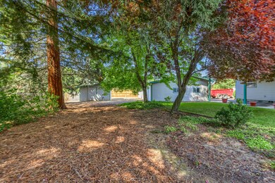 4163 Carlton Ave, Central Point, OR 97502 - photo 6