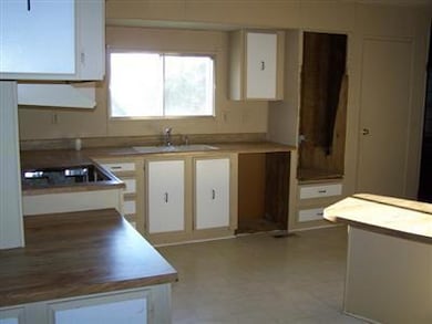 700 Darneille Ln, Grants Pass, OR 97527 - photo 5