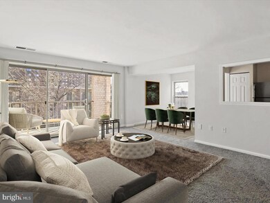 19 Canterbury Square unit 211, Alexandria, VA 22304 - photo 5