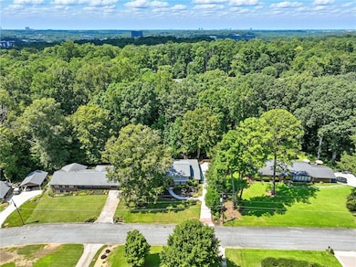 2202 Bonnavit Ct NE, Atlanta, GA 30345 - photo 3