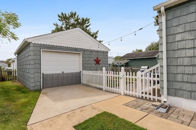 1132 Illinois Ave, Cape May, NJ 08204 - photo 4