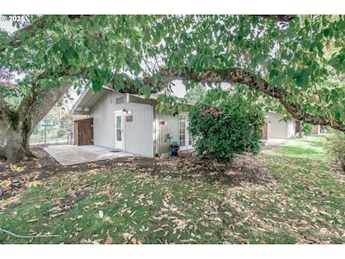 2132 W 14th Ct, Eugene, OR 97402 - photo 2