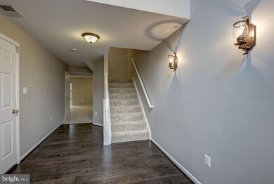 6731 Emmanuel Ct, Gainesville, VA 20155 - photo 2