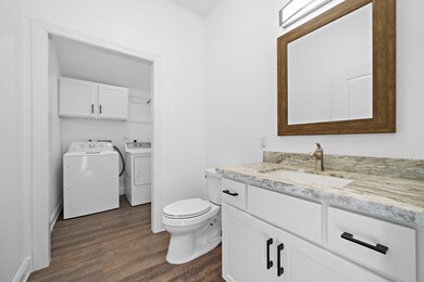 310 E Sidnor St, Alvin, TX 77511 - photo 6