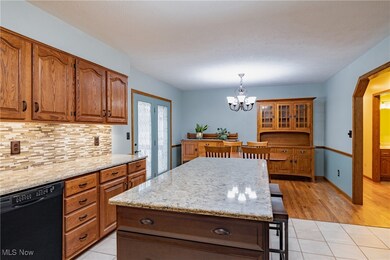 488 Maple Dr, Williamstown, WV 26187 - photo 7