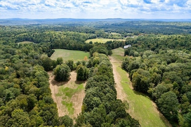 22 Abberton Rd, Canterbury, NH 03224 - photo 4