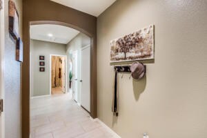 546 Sunset Valley Ave, Socorro, TX 79927 - photo 2