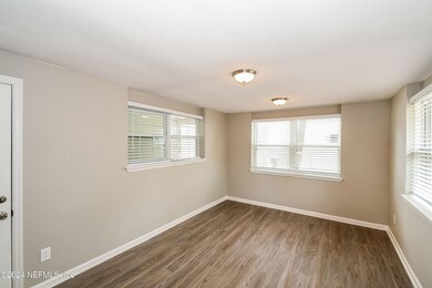 7025 Biddy Ln, Jacksonville, FL 32210 - photo 5