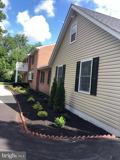 11 Cortland Shire Dr, Moorestown, NJ 08057 - photo 4