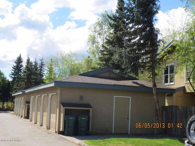 Garage and access to unit