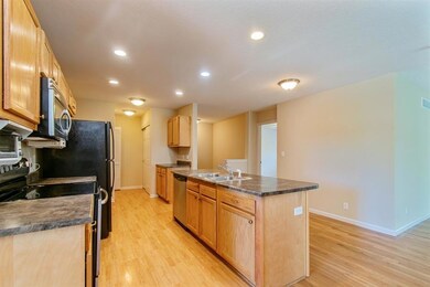 05_4106BrickmanAve_2005_LowRes