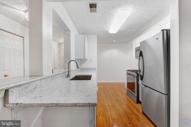 657 Burtons Cove Way unit 9, Annapolis, MD 21401 - photo 3