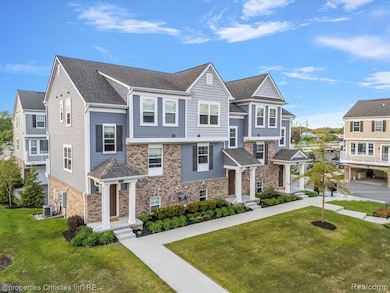 4953 Treeside Ln, Troy, MI 48098 - photo 5