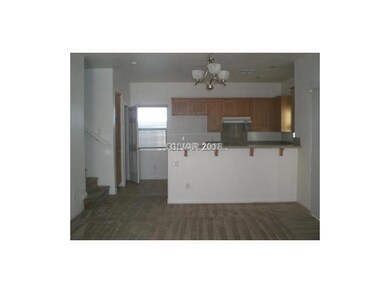 5376 Flowing Spring St unit None, Las Vegas, NV 89122 - photo 3