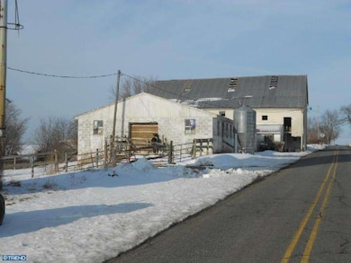 110 Miller Rd, Bechtelsville, PA 19505 - photo 3