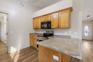 646 N 2450 E unit 17, Saint George, UT 84790 - photo 5