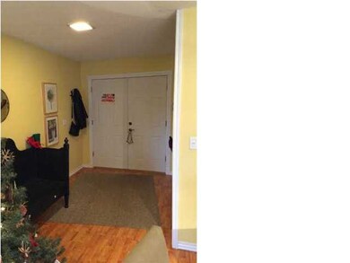 Foyer/entry way.