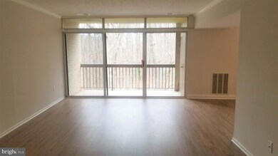 1662 Parkcrest Cir unit 2A/301, Reston, VA 20190 - photo 4