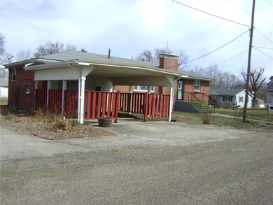 covered patio on south side