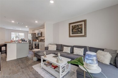 12246 Glass Desert Rd unit 2, Las Vegas, NV 89183 - photo 6