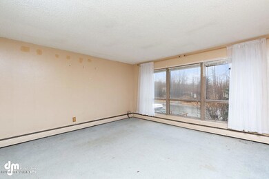 Living Room 20190412-DW-45602-SMALL